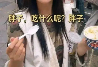 37岁张馨予去日本旅游：穿碎花裙大长腿吸睛，娇俏如20岁