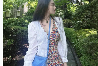 37岁张馨予去日本旅游：穿碎花裙大长腿吸睛，娇俏如20岁