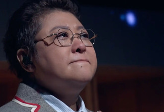韩红线上演唱会，再唱《青藏高原》，结尾哽咽落泪让人直接破防！