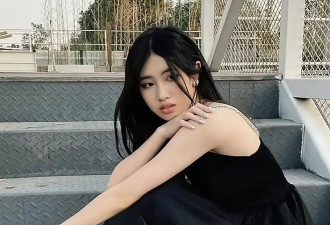 冯小刚夫妇美国为养女庆生！19岁的徐朵越来越惊艳，徐帆眼袋明显