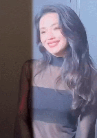 48岁的舒淇，终于美成了娱乐圈的“另类”……