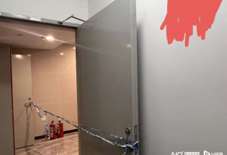 记者实探佛山里水装修诡异房屋，小区邻近墓园