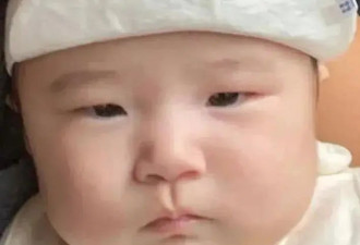 58岁黎明去学校，参加运动会，为7岁女儿加油，脸上露出了姨母笑
