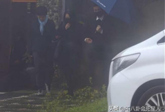 大S生前风光身后事潦草 墓地未完工便下葬