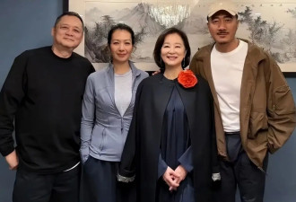 林青霞和胡军同框，她打扮素雅难掩高贵气质，骨相美比皮相美抗老