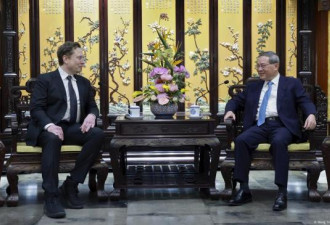 马斯克的T恤衫和西装都救不了特斯拉？