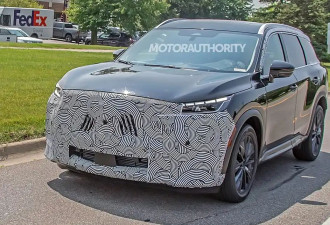 有望2026年初亮相 新款英菲尼迪QX60谍照曝光