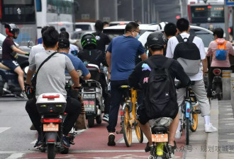 电瓶车治理困局:还要假装它是"普通自行车"多久？