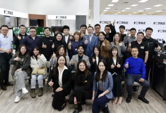 FreshBake™净味灶烤一体机加拿大首发，开启健康烹饪新时代
