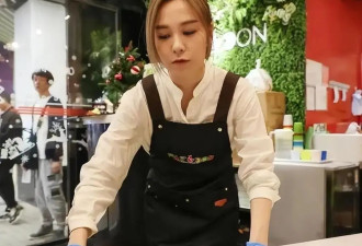 42岁TVB女星在商场摆摊卖饰品！入行拍过上百部剧