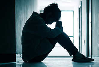 24岁女子考研失败胃药当糖吃3年，最后确诊这种病...