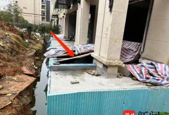 太离谱！武汉一中介看房时进入别墅施工区坠亡