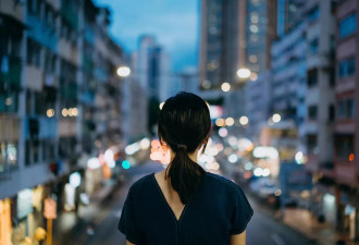 年轻人反差:互联网上重锤出击,现实生活唯唯诺诺