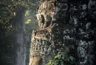 探秘吴哥窟：柬埔寨的神秘瑰宝