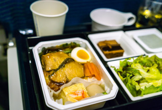 飞机上用餐 注意4点保安全