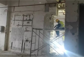 32层住宅的二楼，是谁凿了那根承重柱？