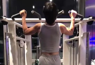 52岁湖南阿姨，47岁开始健身，现在身材似少女