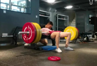 52岁湖南阿姨，47岁开始健身，现在身材似少女