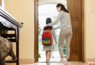 顺义妈妈正卖掉铂金包，全力保证孩子留学不断供