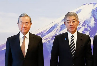 中日韩外相会谈：“未来志向”之下的貌合神离