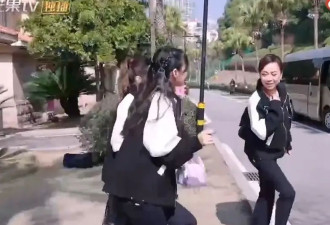 邓萃雯被嗲精围攻名场面，侯佩岑管乐出大招，九姑娘在浪姐变社恐