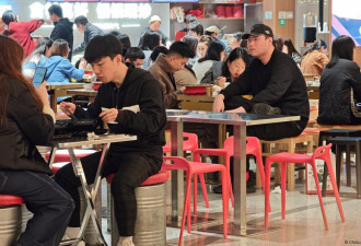 内卷导致恶性竞争 中国餐馆倒闭数量创纪录