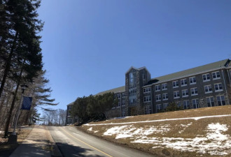 加拿大大学上班第一天，颠覆了我的认知