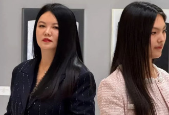 李湘带女儿参加活动，王诗龄淡妆出镜脚踩7cm高跟鞋