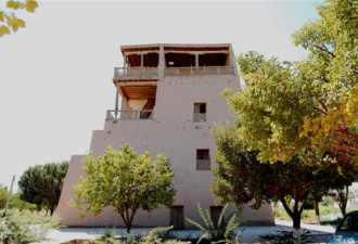 “阿尔达希瓦（Arda Khiva）”旅游综合体