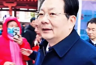市委书记“忏悔书”曝光:政治骗子被抓后,引发官场震荡