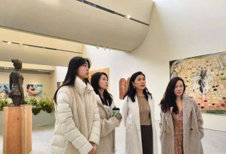佟大为女儿罕见露面，17岁身高直逼一米八