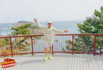 第17季搜狐新闻马拉松威海举办 刘畊宏庞博拿下21公里全程 黄圣依跑得意犹未尽