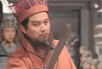这条恶龙，开启400年乱世