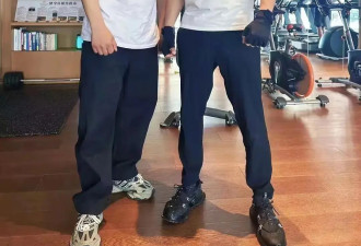 42岁尼格买提现身四川，健身房里秀出超猛胸肌，想不到练的这么好