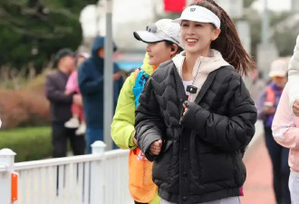 离婚之后的黄圣依，找寻真实自我，事业翻红，人越来越美