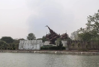 缅甸发生7.9级地震，曼德勒皇宫受损严重
