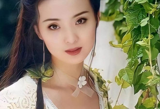 嫁入豪门的王艳，如今也“沦落到”当网红