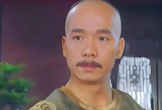 演员张振寰告别式，23年没见面的儿子现身