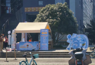 当代毕业生：白天大厂实习，晚上备考编制