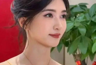 38岁江疏影增肥后更美了！穿抹胸裙天姿国色，有“大地之母”神韵