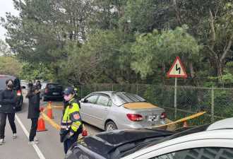 老夫妻双双气绝医院停车场车内