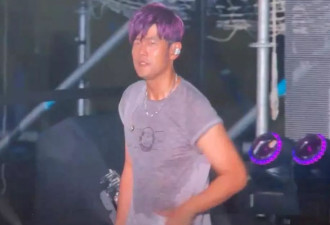 周杰伦潮牌印侯佩岑名字缩写，被吐槽装深情