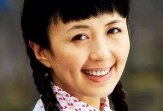回顾演员杨童舒：丈夫是圈外人，冒险生下一子