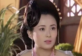 50岁杨童舒近况曝光，未婚生子感情成谜
