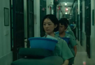 看《向阳花》油头垢面的赵丽颖，国产剧别再用“假穷人”冒充了