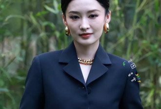 胖了又怎样！38岁刘亦菲韵味十足，腰臀比太绝
