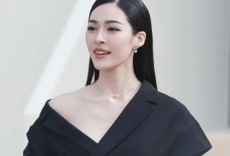 中泰混血美女性感张力拉满，私服穿搭更是会拿捏轻熟味道！
