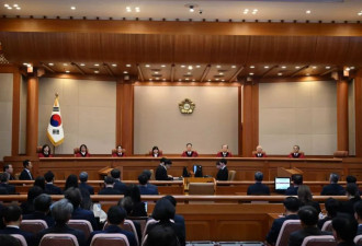 尹锡悦被罢免！前总统或会和夫人入狱吗？