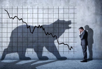 一切都被抛售 黄金像被打碎的储蓄罐