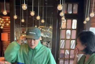 43岁余文乐在辽宁，眼凸嘴小，身上老人味好重